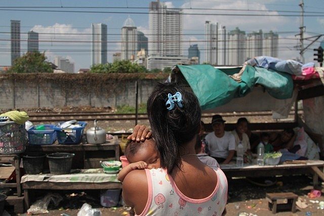 JANGAN BIARKAN, KEMISKINAN DIWARISKAN:                                                       Dari Bantuan Menuju Kemandirian
