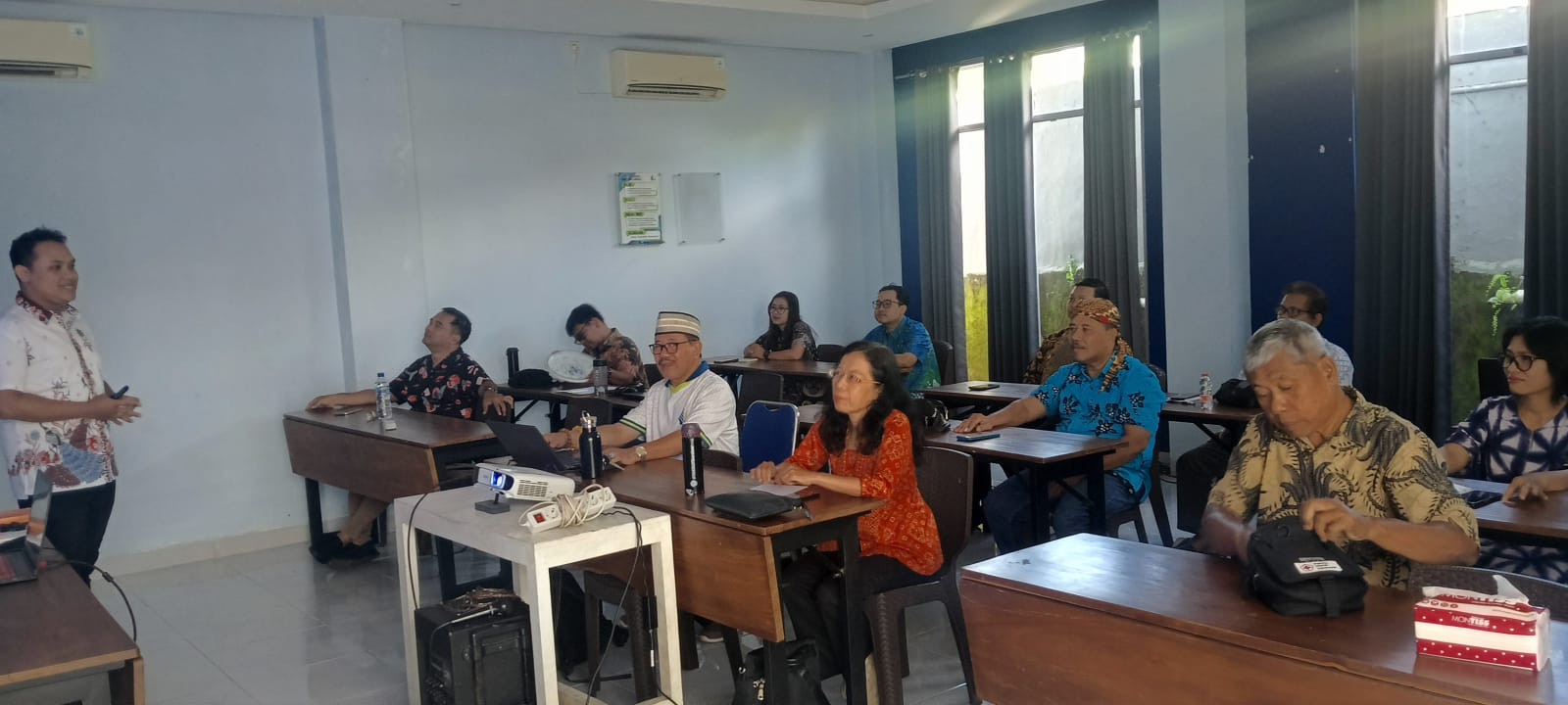ORGANIZATION  DEVELOPMENT :  CUAL SEMAKIN  HANDAL
